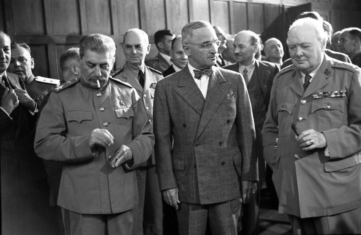 Лидеры «Большой тройки» на Потсдамской конференции, июль 1945 г.