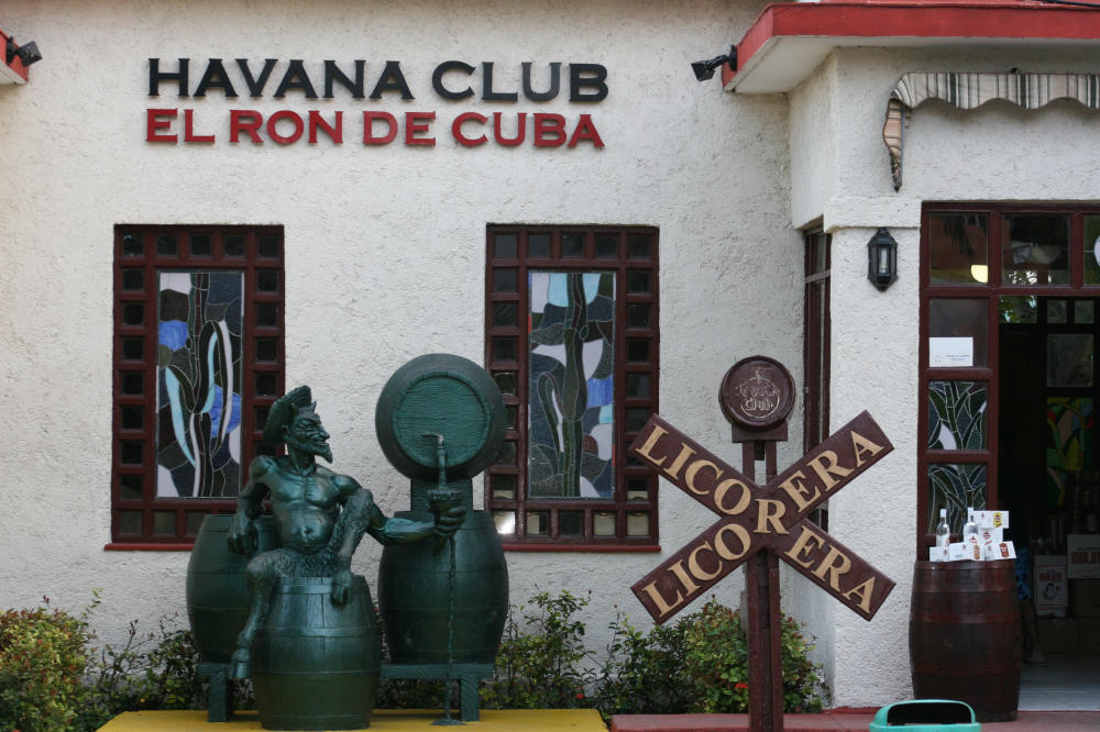 Дом рома в Варадеро El Ron De Cuba Havana Club